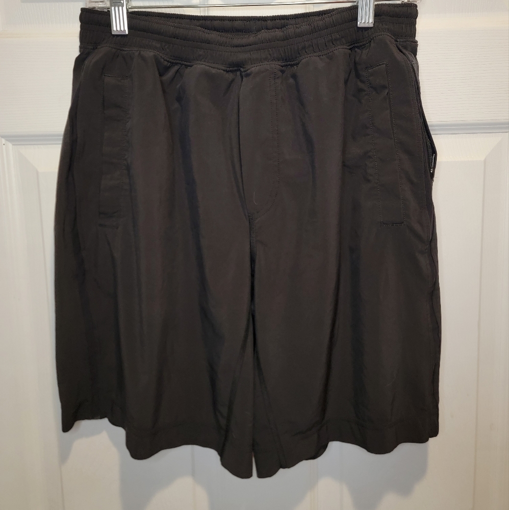 Lululemon pace breaker shorts with liner 9in